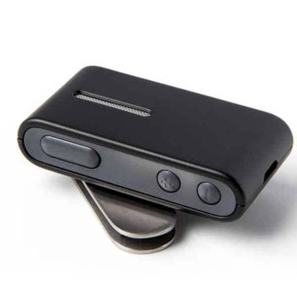 Zubehör Microstream, Modell Connectclip von Oticon, Farbe Schwarz, Foto aus einem Winkel aufgenommen, Hörgeräte mit Auzen unbegrenztem Service